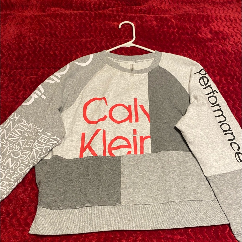 Calvin Klein sweater (XL)